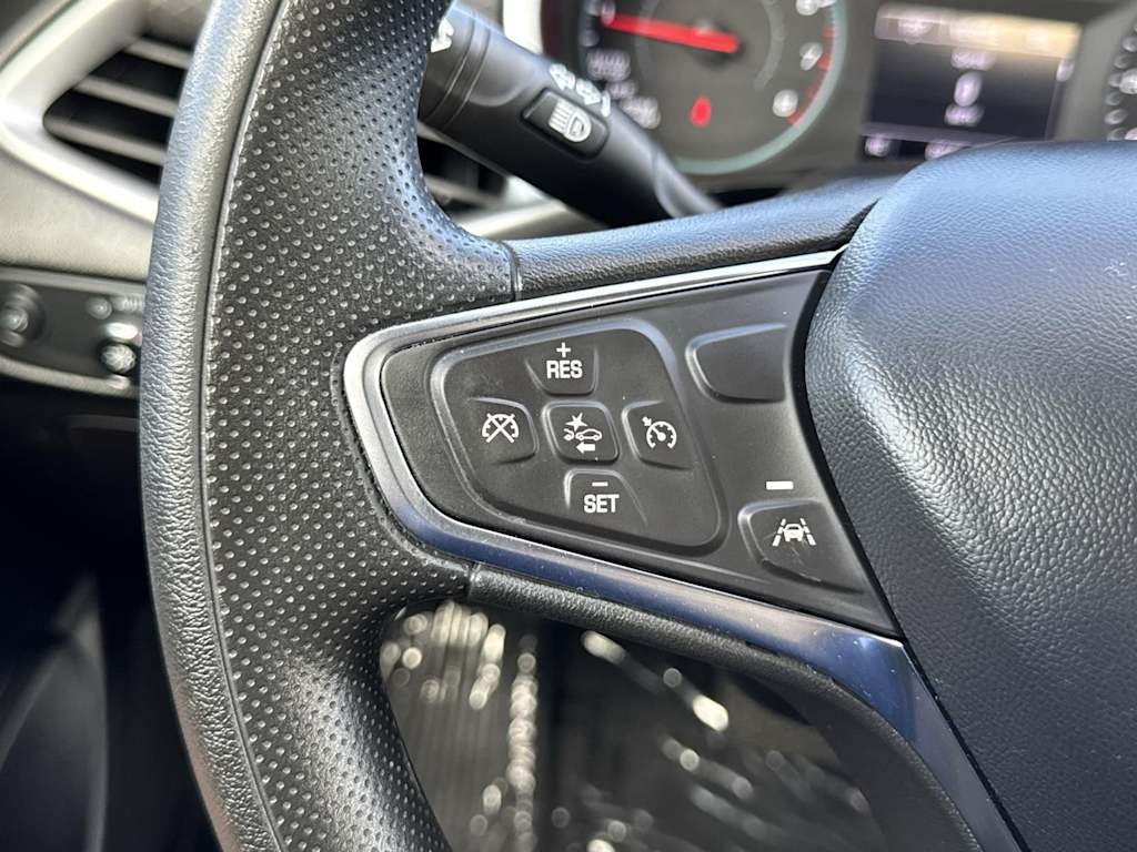 Thumbnail: 2023 Chevrolet Malibu - 20