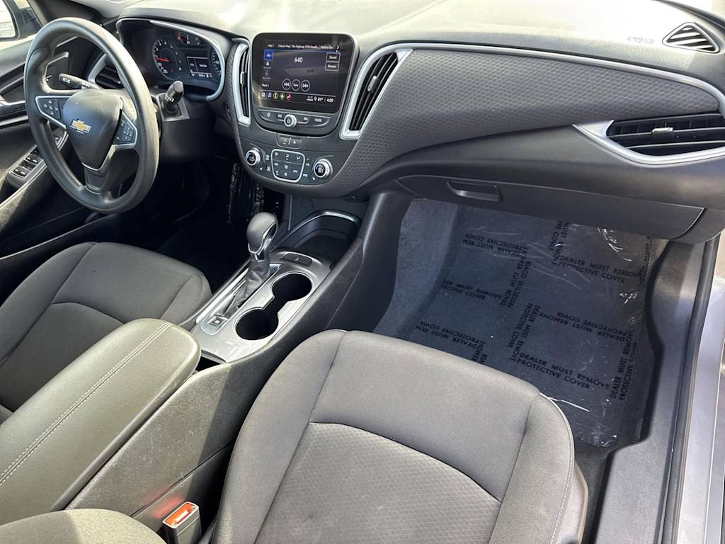 Thumbnail: 2023 Chevrolet Malibu - 12