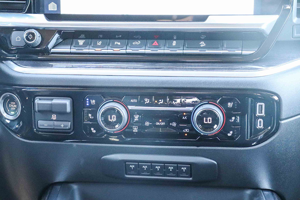 Thumbnail: 2026 Chevrolet Silverado 2500 - 22