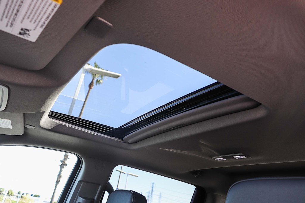 Thumbnail: 2026 Chevrolet Silverado 2500 - 33