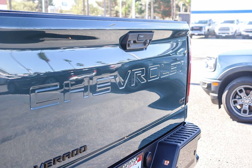 Thumbnail: 2026 Chevrolet Silverado 2500 - 19