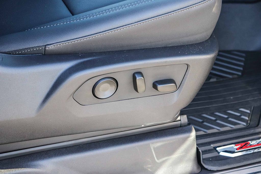 Thumbnail: 2026 Chevrolet Silverado 2500 - 24