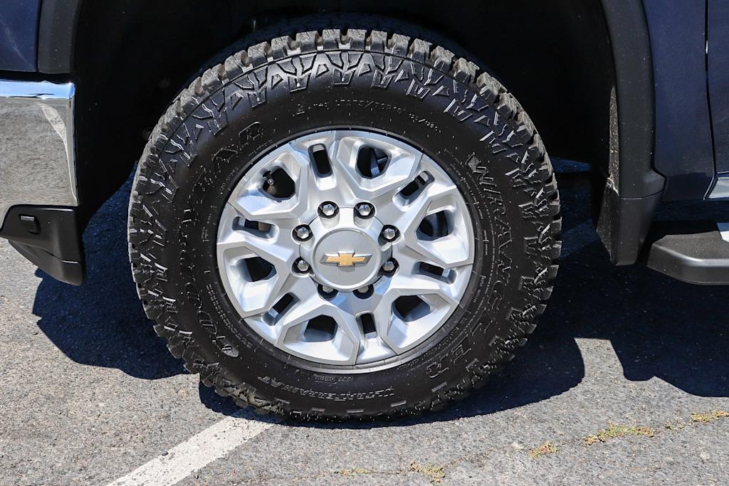 Thumbnail: 2021 Chevrolet Silverado 3500 - 23