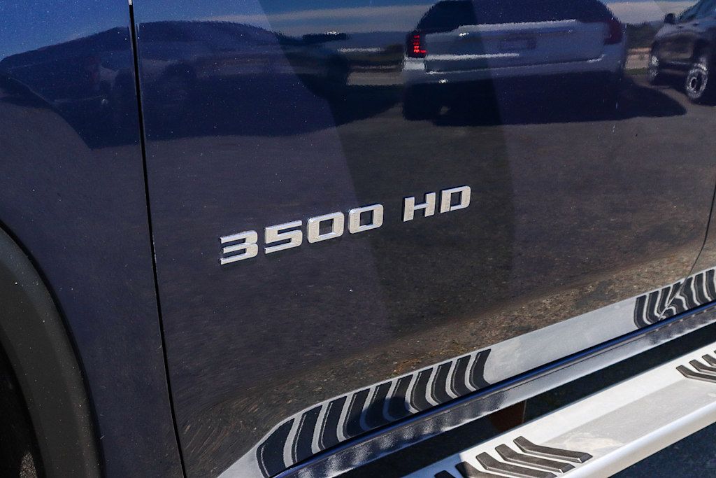 Thumbnail: 2021 Chevrolet Silverado 3500 - 6