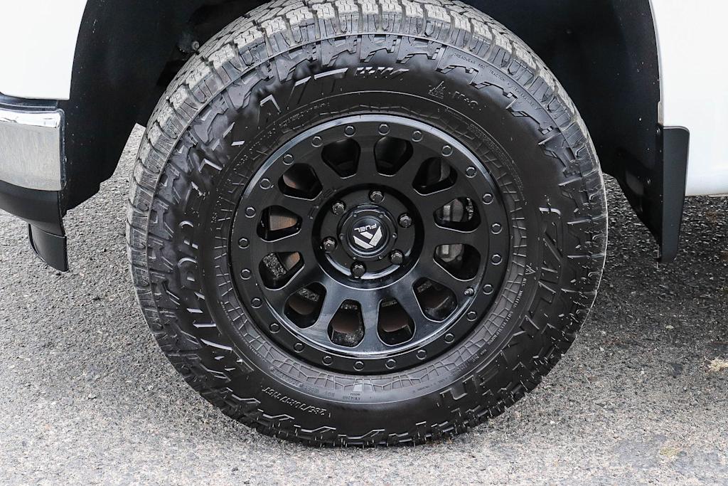 Thumbnail: 2020 Chevrolet Silverado 1500 - 22