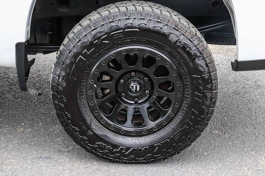 Thumbnail: 2020 Chevrolet Silverado 1500 - 6