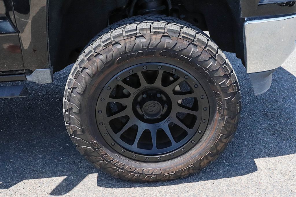 Thumbnail: 2014 Chevrolet Silverado 1500 - 20