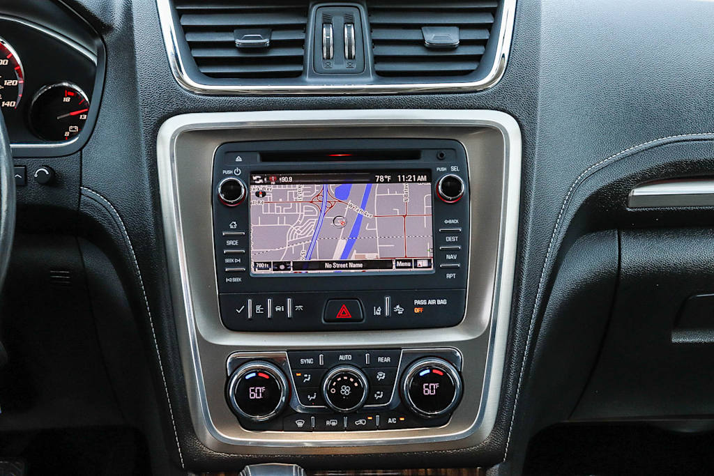 Thumbnail: 2015 GMC Acadia - 12