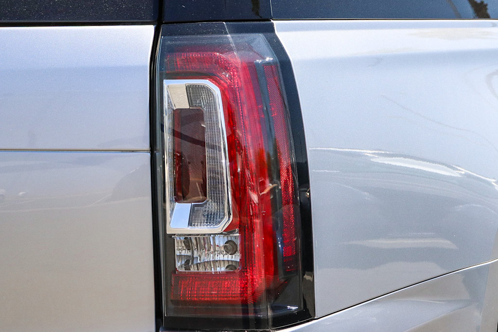 Thumbnail: 2016 GMC Yukon XL - 19