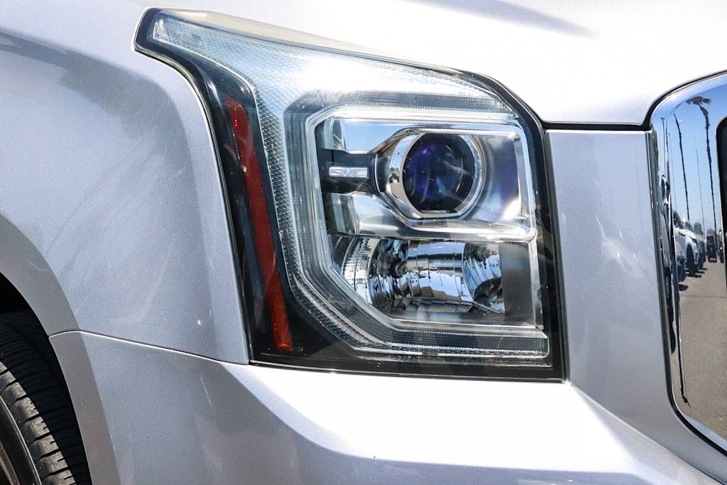 Thumbnail: 2016 GMC Yukon XL - 23