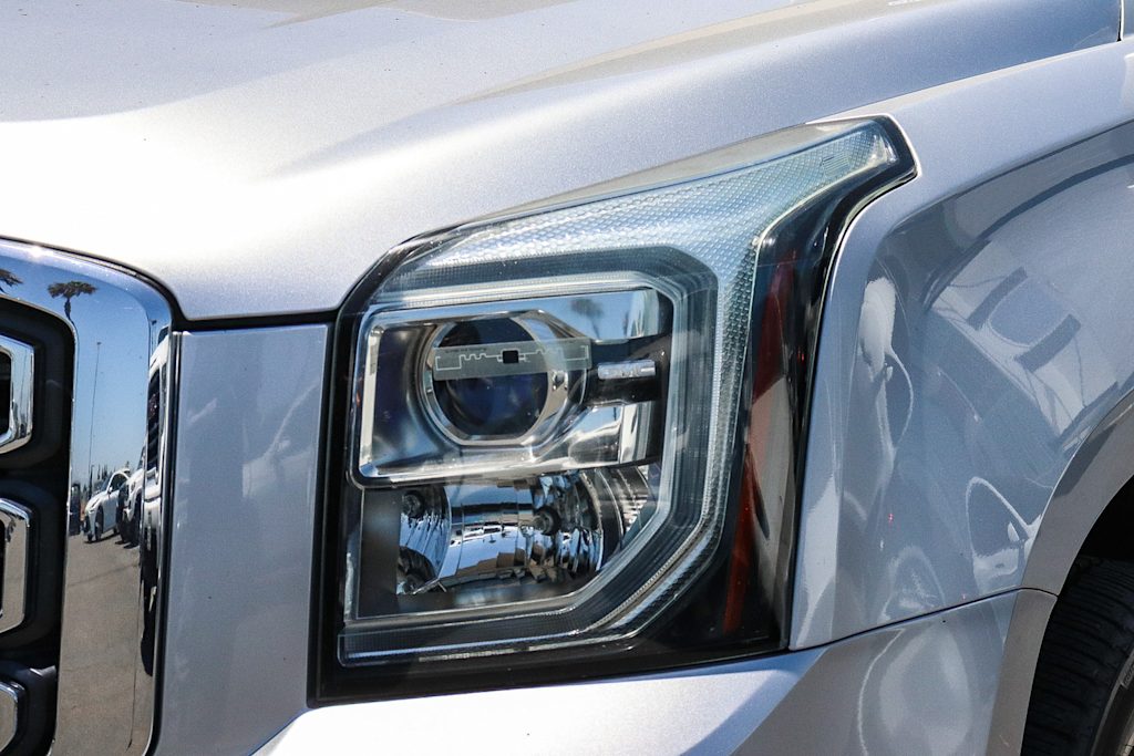 Thumbnail: 2016 GMC Yukon XL - 14