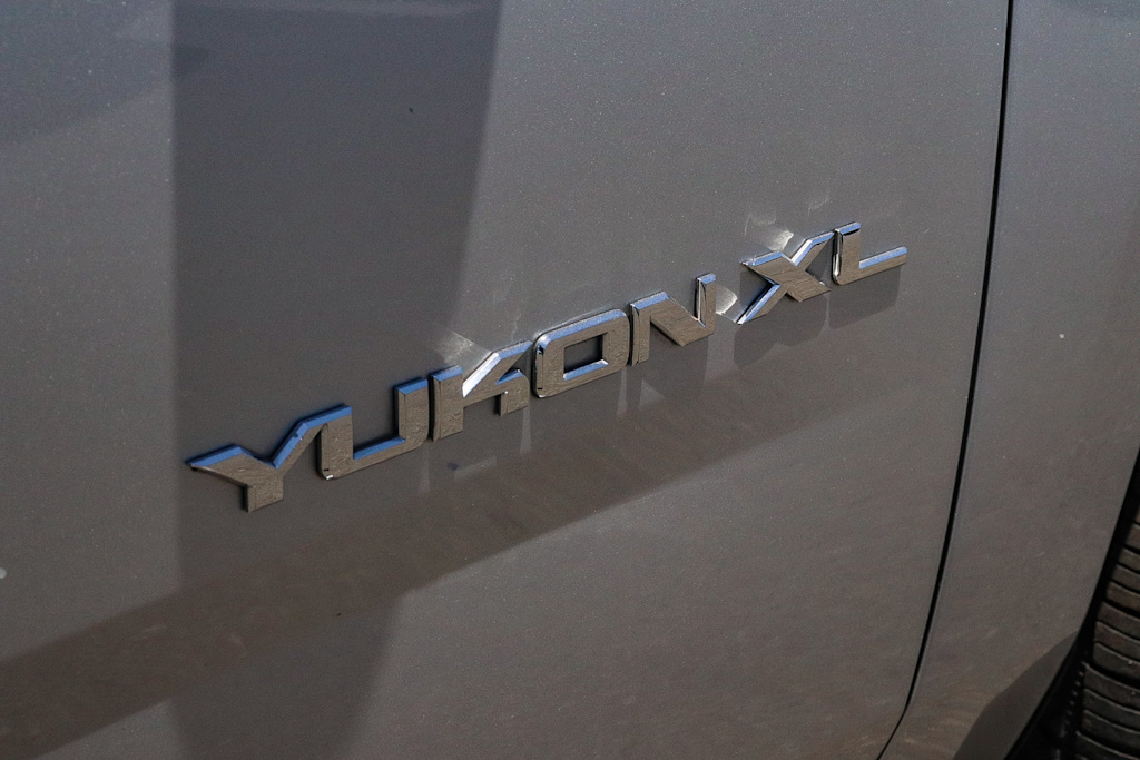 Thumbnail: 2016 GMC Yukon XL - 20