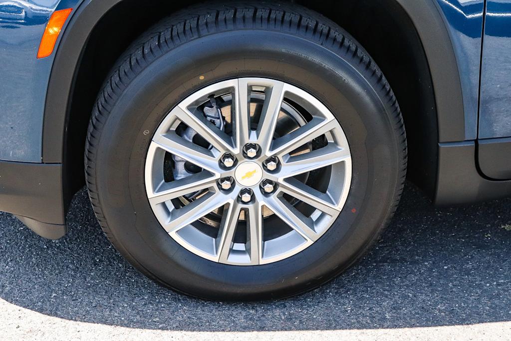 Thumbnail: 2023 Chevrolet Traverse - 20
