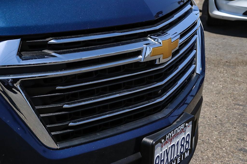 Thumbnail: 2023 Chevrolet Traverse - 16