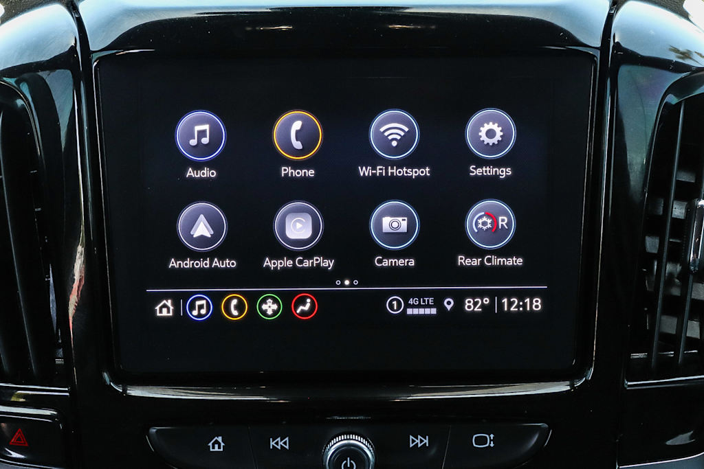 Thumbnail: 2023 Chevrolet Traverse - 10