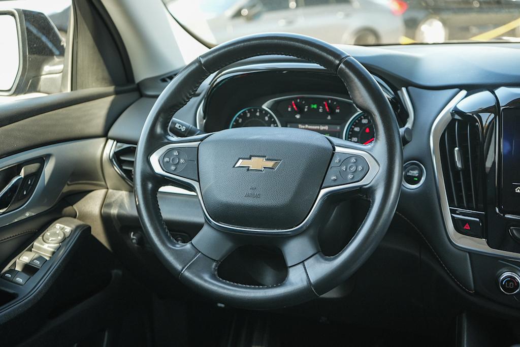Thumbnail: 2021 Chevrolet Traverse - 8