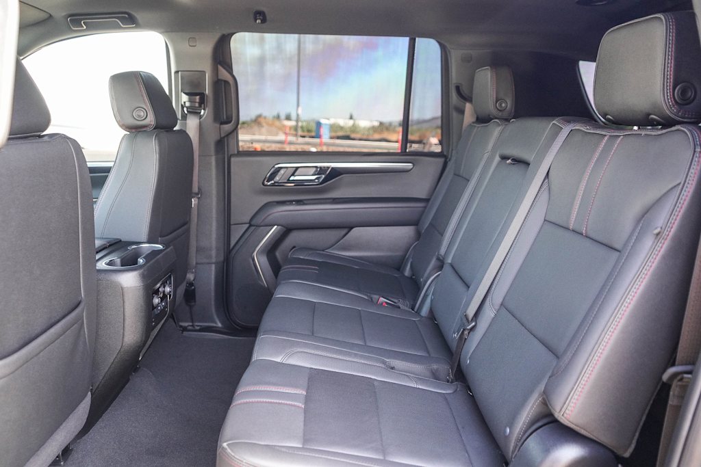 Thumbnail: 2025 Chevrolet Suburban - 12
