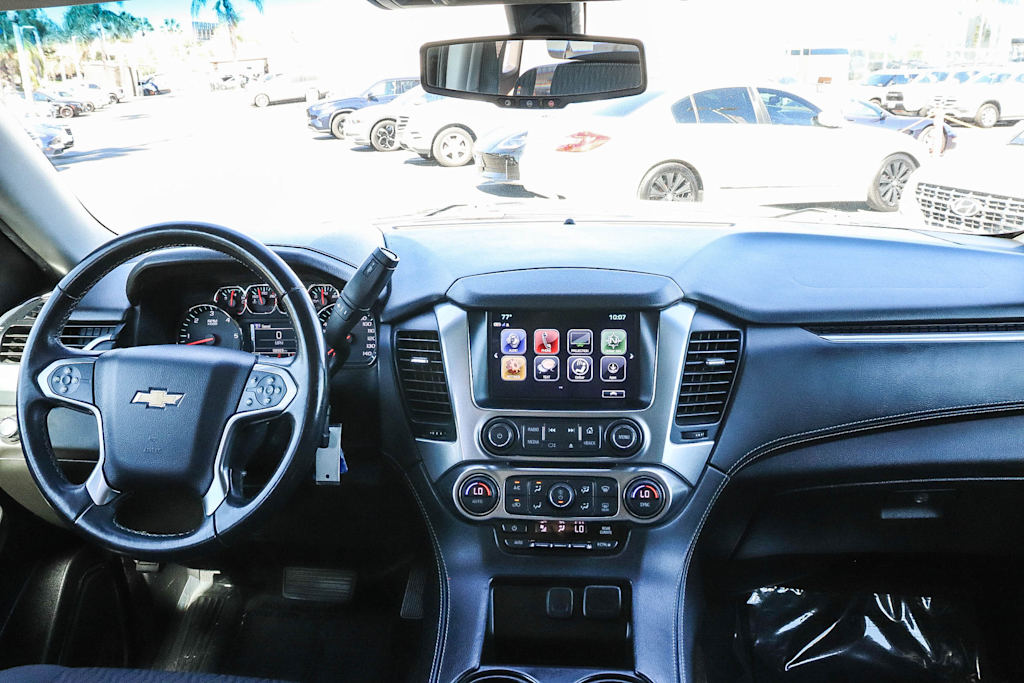 Thumbnail: 2019 Chevrolet Tahoe - 2