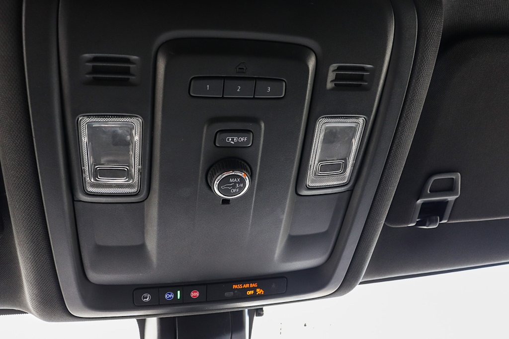 Thumbnail: 2021 Chevrolet Suburban - 32