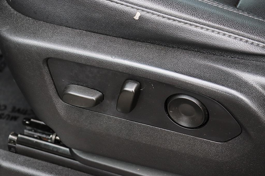 Thumbnail: 2021 Chevrolet Suburban - 30