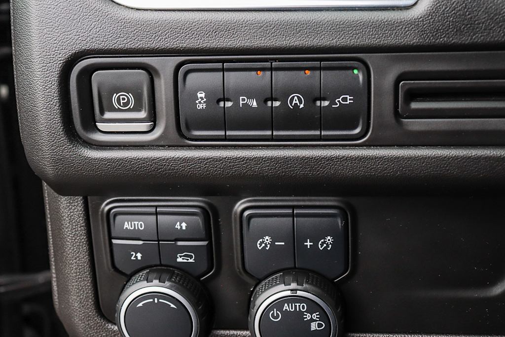 Thumbnail: 2021 Chevrolet Suburban - 33