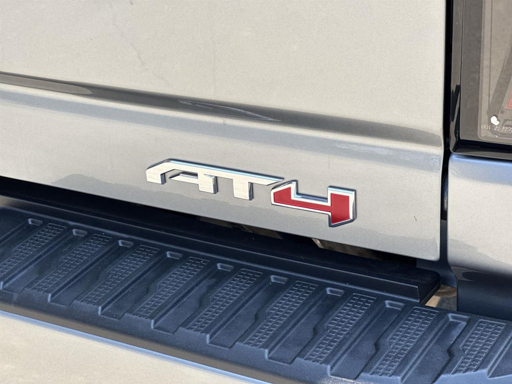 Thumbnail: 2024 GMC Sierra 2500 - 6