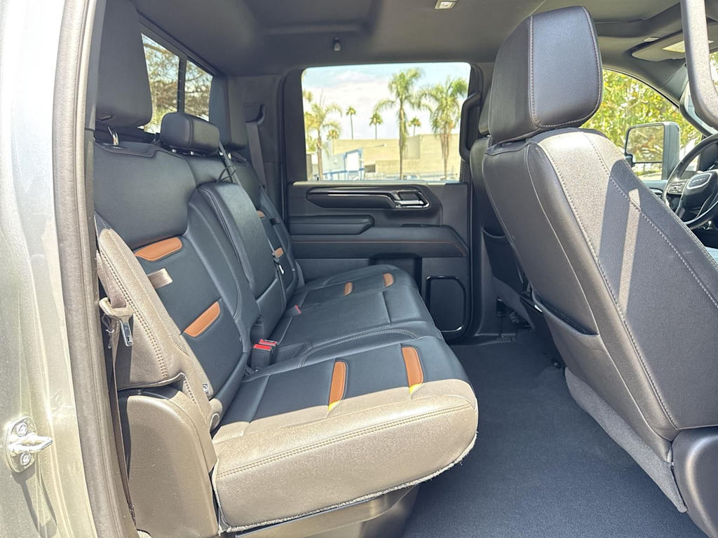 Thumbnail: 2024 GMC Sierra 2500 - 33