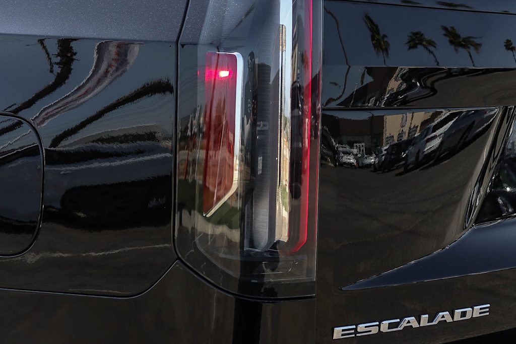 Thumbnail: 2022 Cadillac Escalade - 20