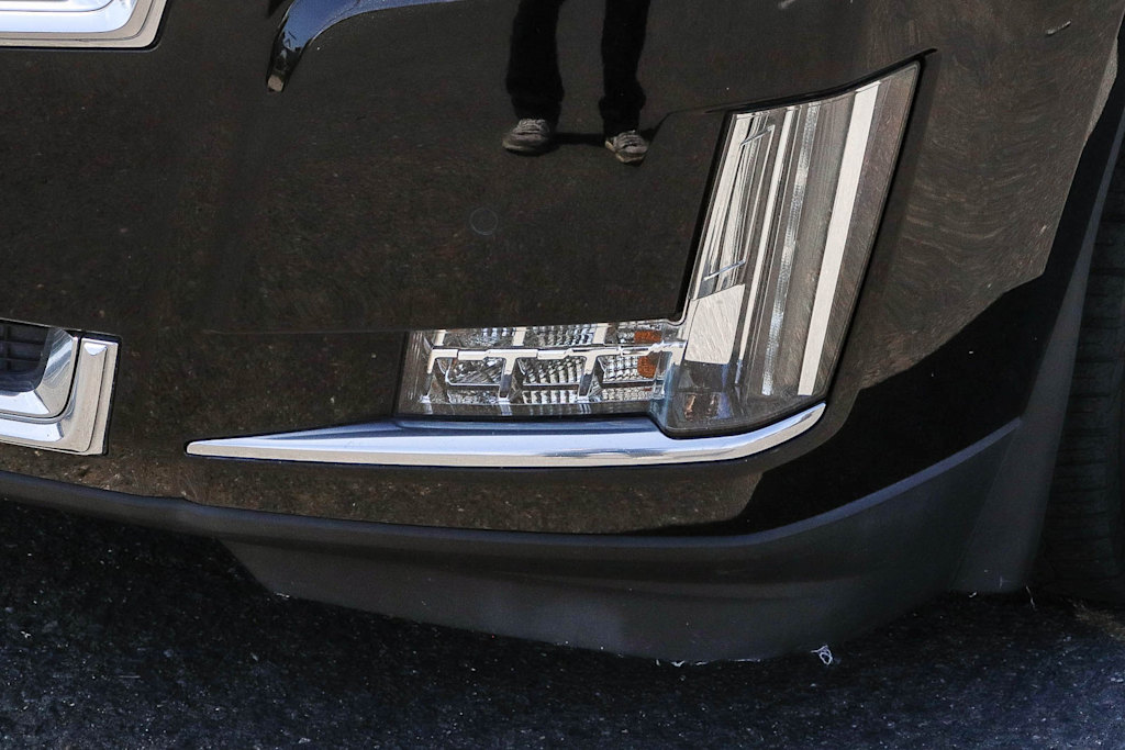 Thumbnail: 2015 Cadillac Escalade - 6