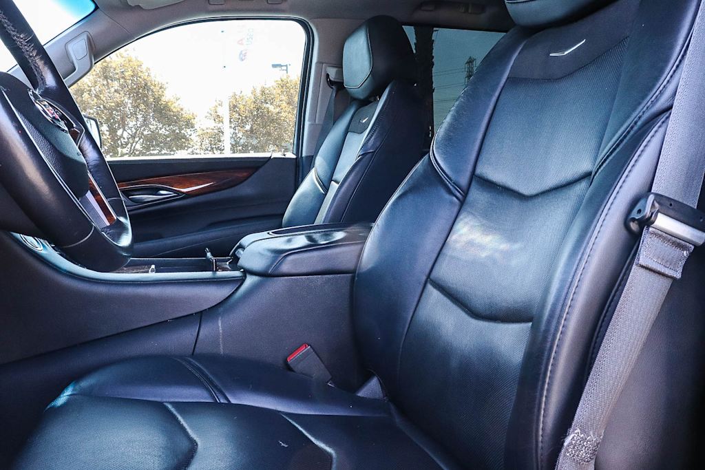 Thumbnail: 2015 Cadillac Escalade - 9