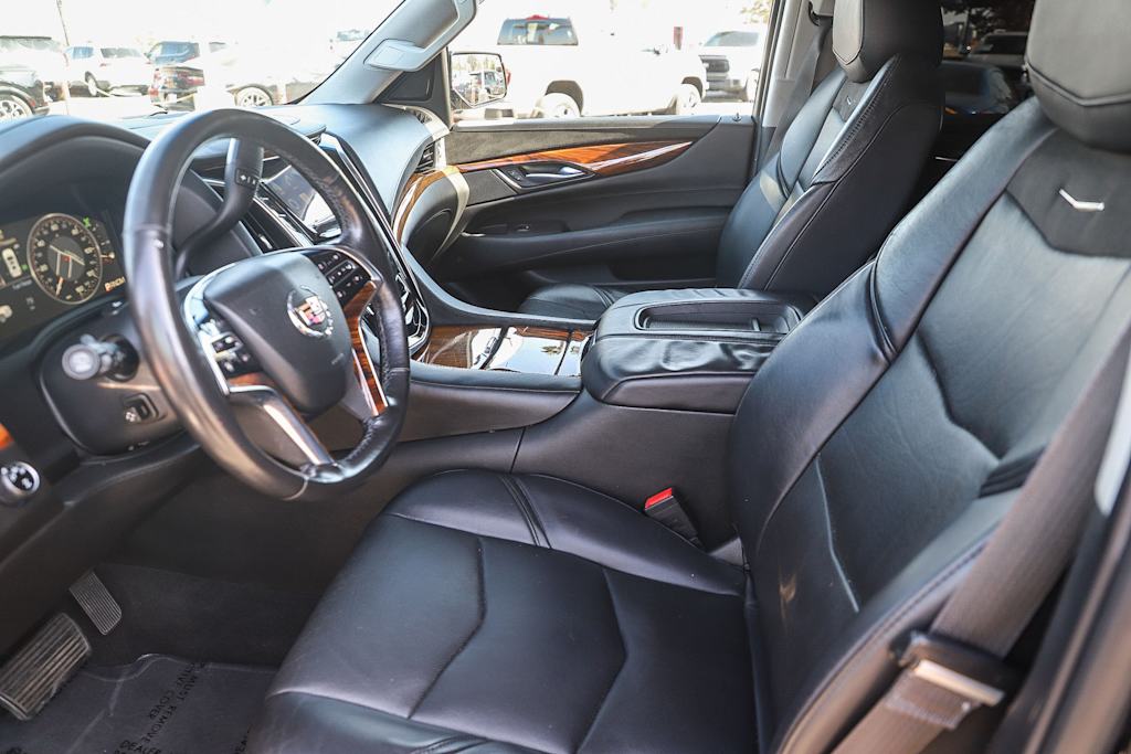 Thumbnail: 2015 Cadillac Escalade - 10