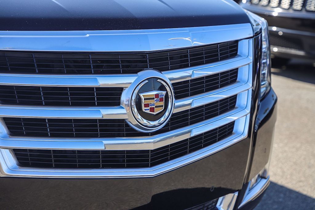 Thumbnail: 2015 Cadillac Escalade - 18