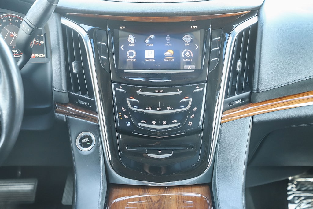 Thumbnail: 2015 Cadillac Escalade - 12
