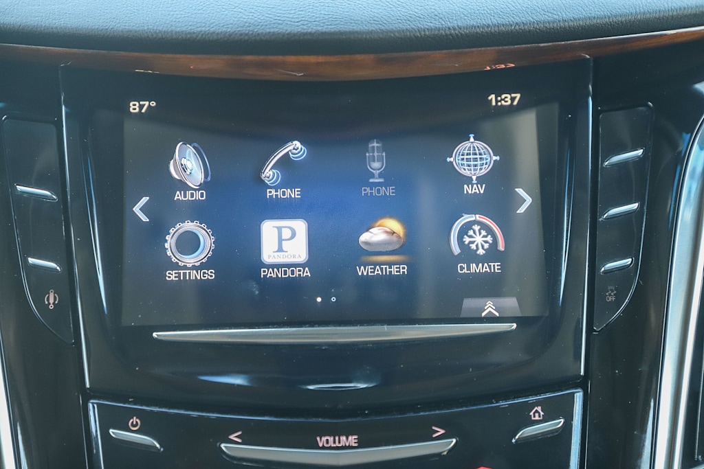 Thumbnail: 2015 Cadillac Escalade - 22