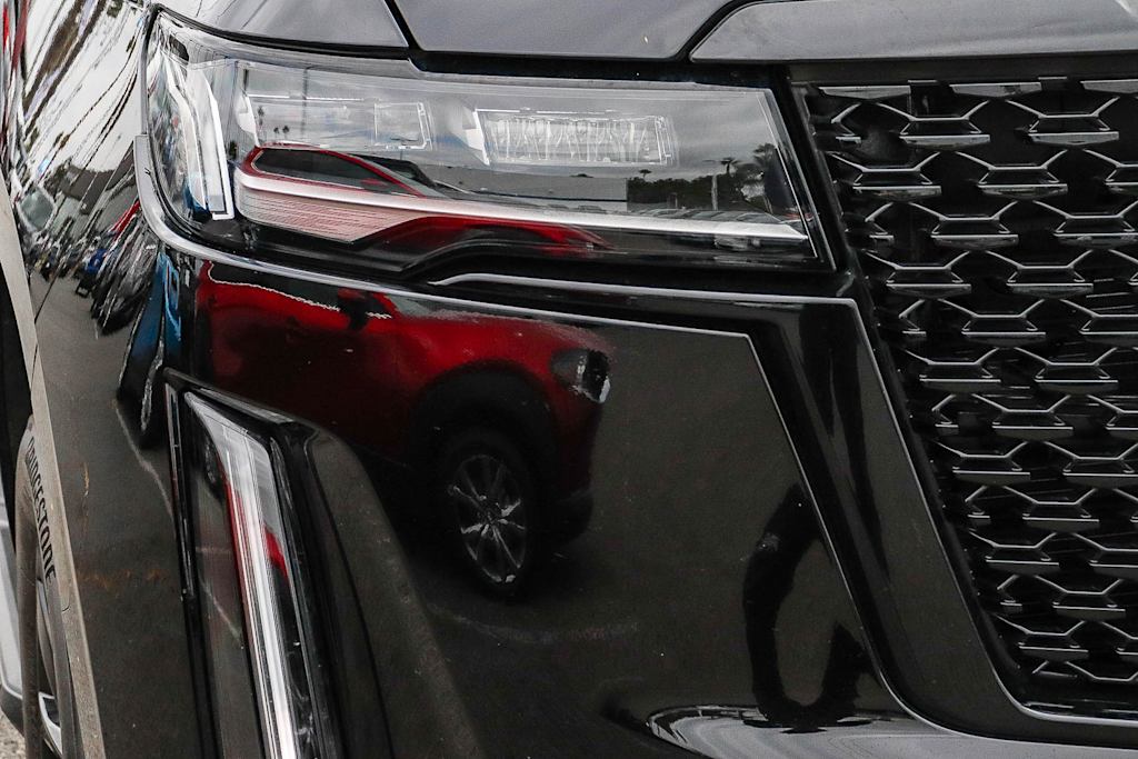 Thumbnail: 2023 Cadillac Escalade - 18