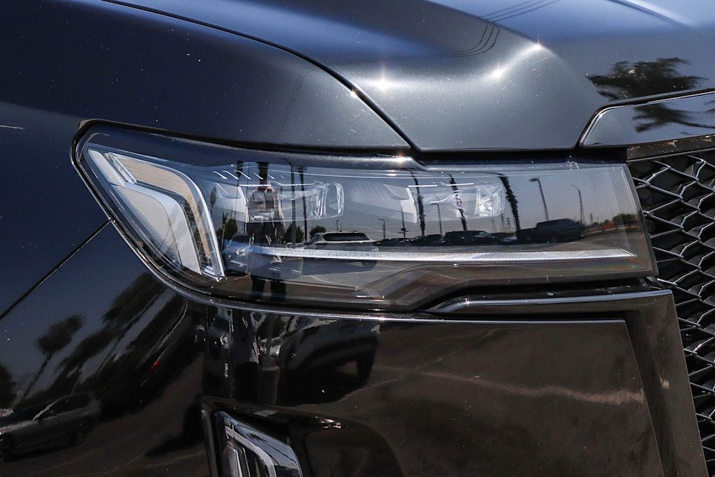 Thumbnail: 2022 Cadillac Escalade - 19