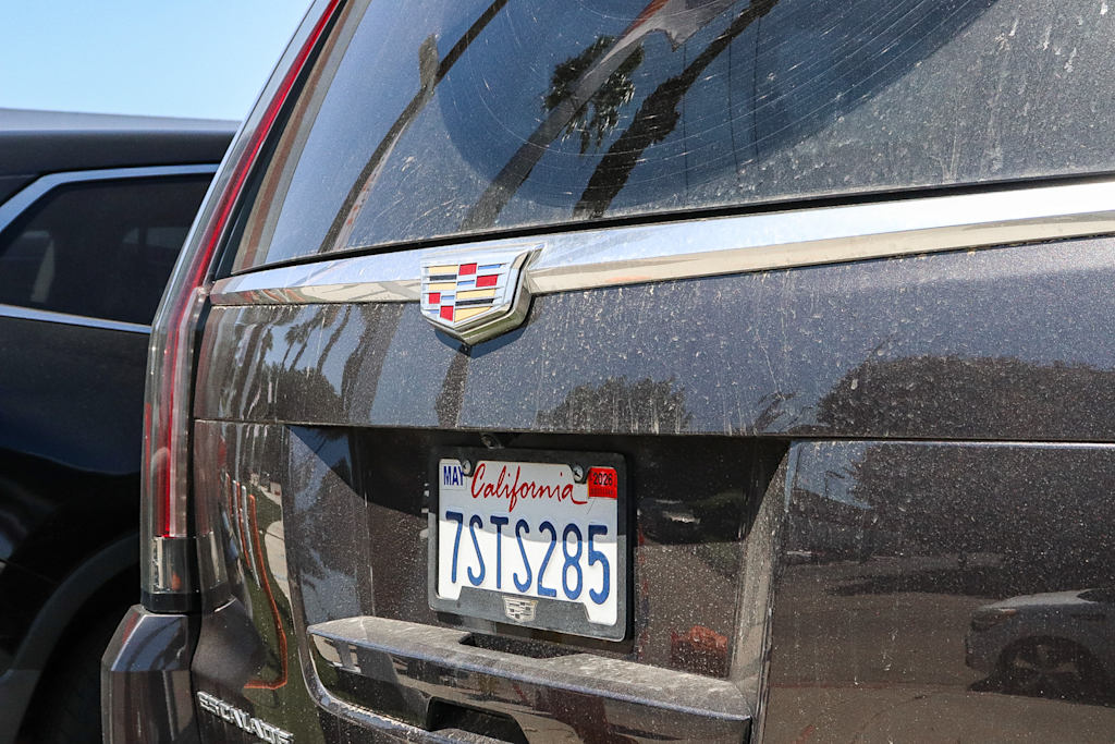 Thumbnail: 2016 Cadillac Escalade - 16