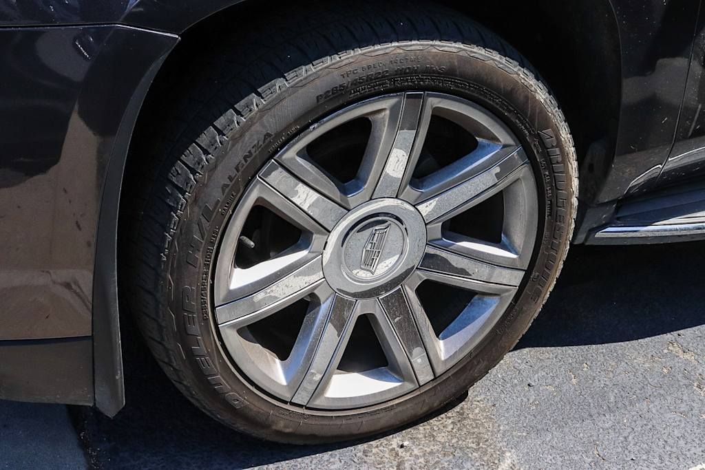 Thumbnail: 2016 Cadillac Escalade - 6
