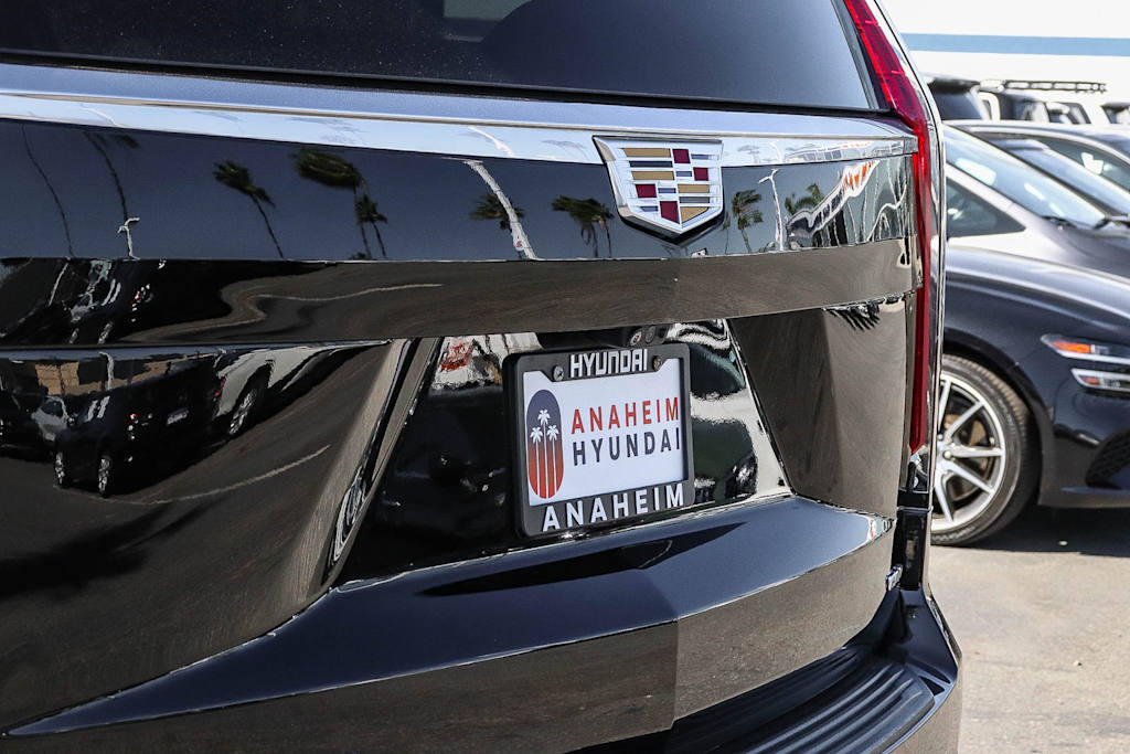 Thumbnail: 2023 Cadillac Escalade - 20