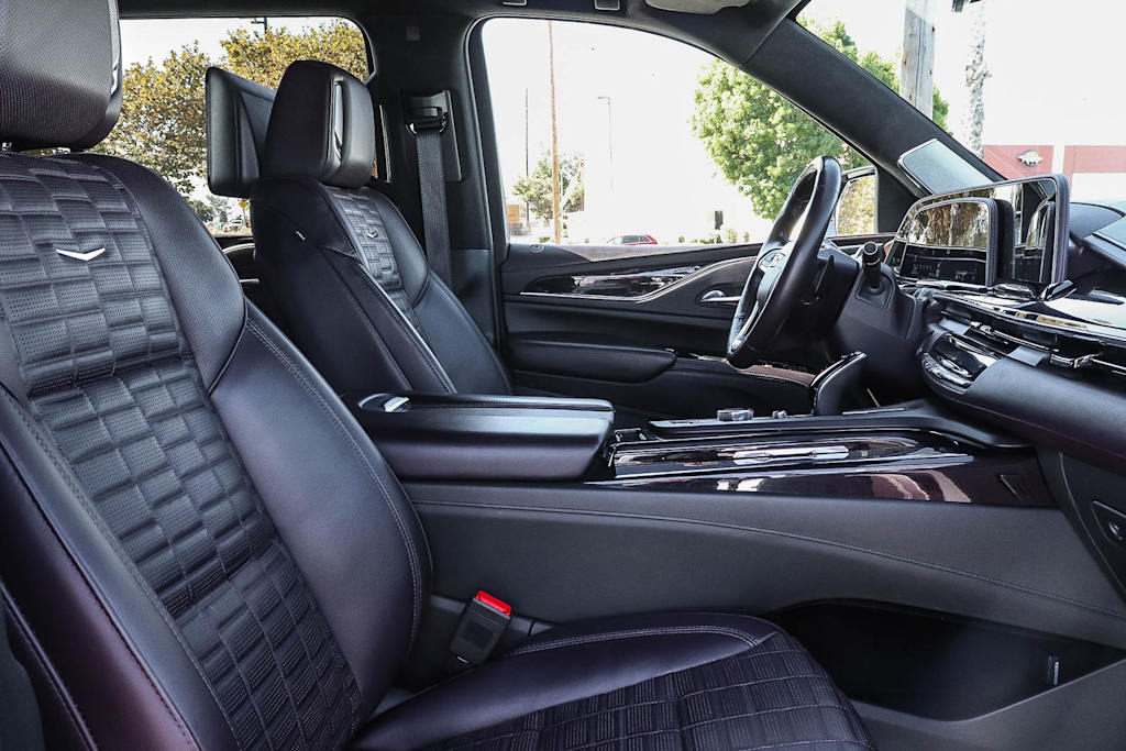 Thumbnail: 2023 Cadillac Escalade - 9