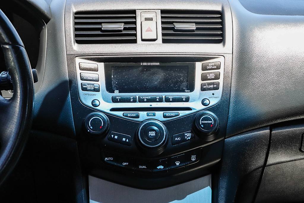 Thumbnail: 2006 Honda Accord - 18