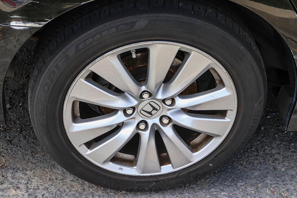 Thumbnail: 2011 Honda Accord - 17