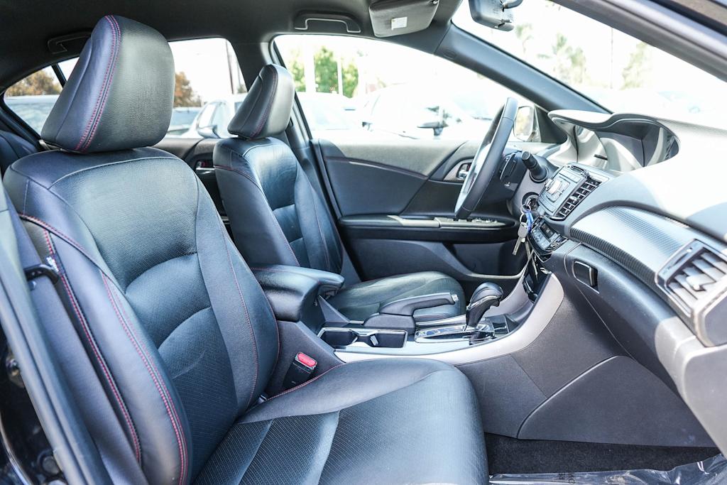 Thumbnail: 2017 Honda Accord - 9