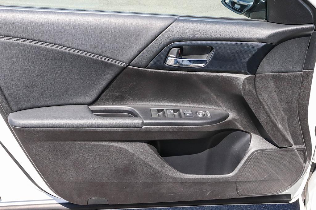 Thumbnail: 2013 Honda Accord - 30