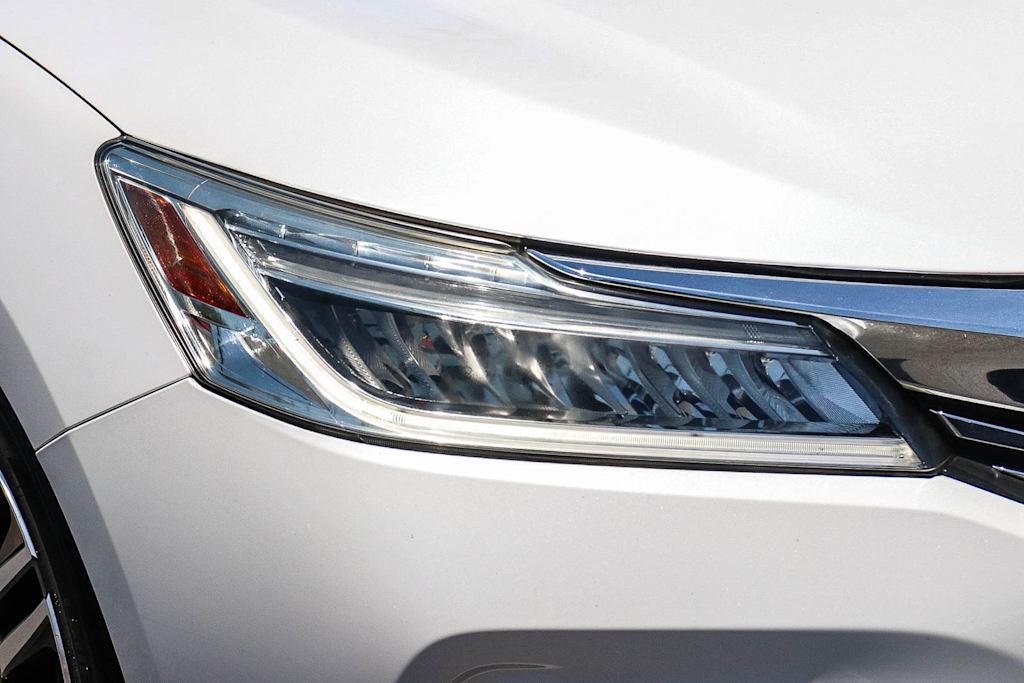 Thumbnail: 2016 Honda Accord - 17