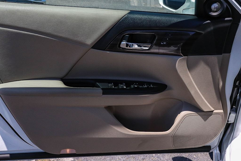 Thumbnail: 2016 Honda Accord - 26