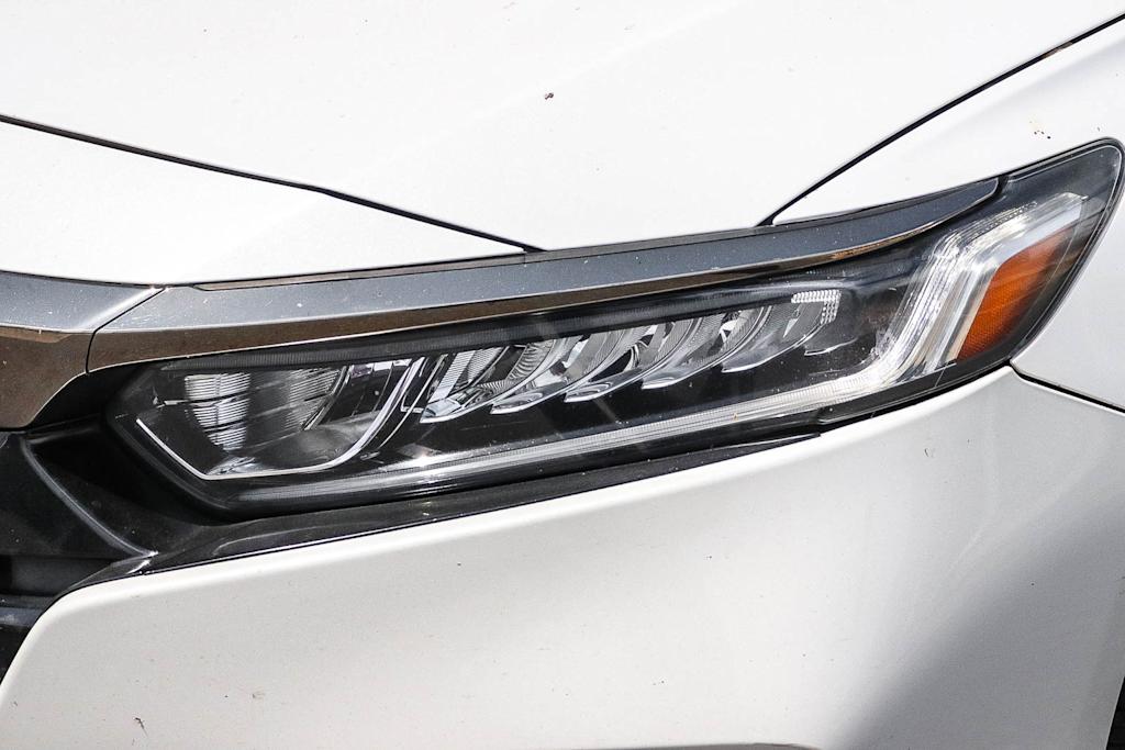 Thumbnail: 2018 Honda Accord - 14