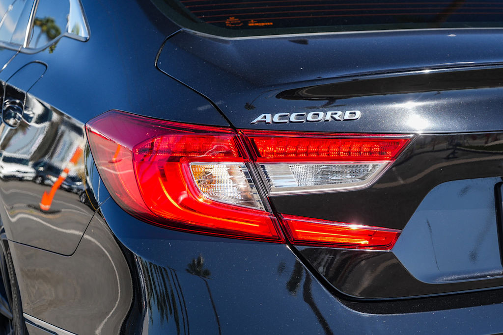 Thumbnail: 2018 Honda Accord - 21