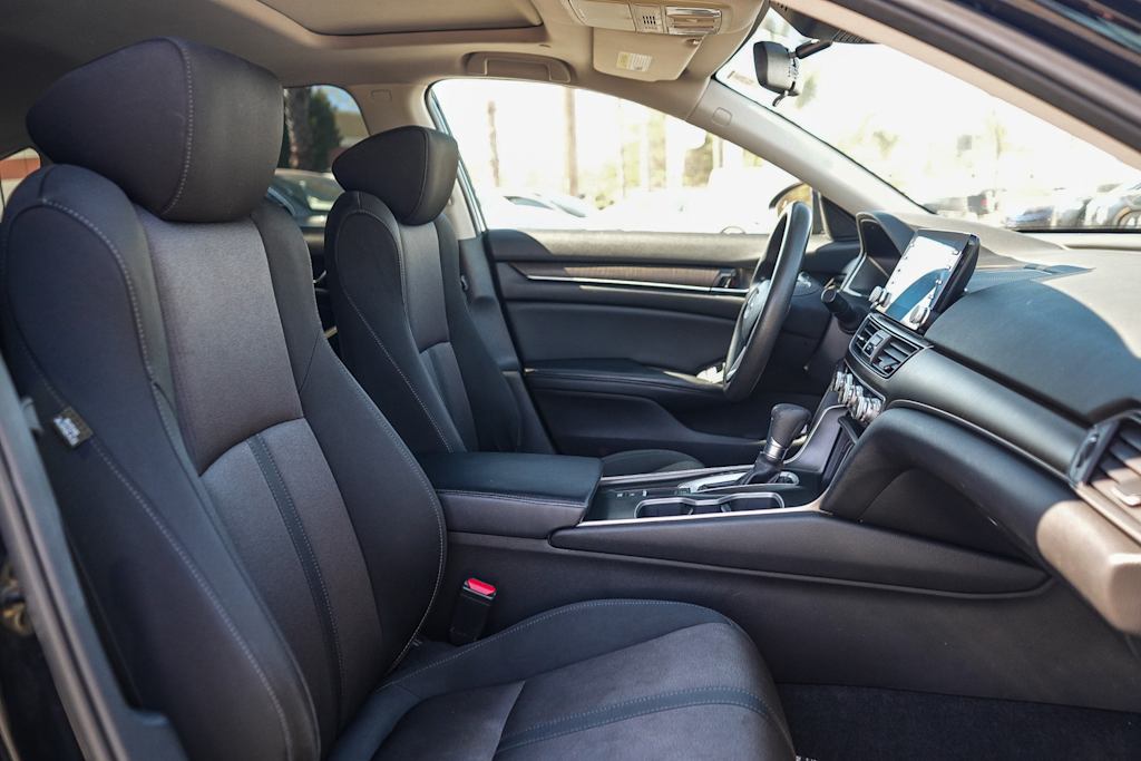 Thumbnail: 2018 Honda Accord - 9