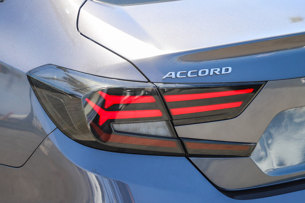 Thumbnail: 2018 Honda Accord - 21